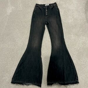 Free people Black flair jeans. Barely worn good condition.